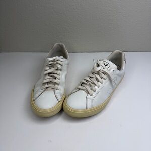 Veja Women’s White Esplar Low Top Leather Lace-Up Sneakers Size 7